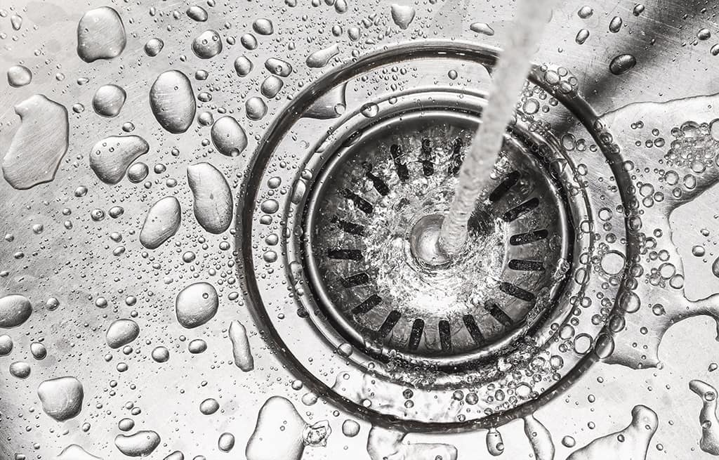 5-Ways-To-Make-The-Drain-Cleaning-Last-_-Richardson,-TX