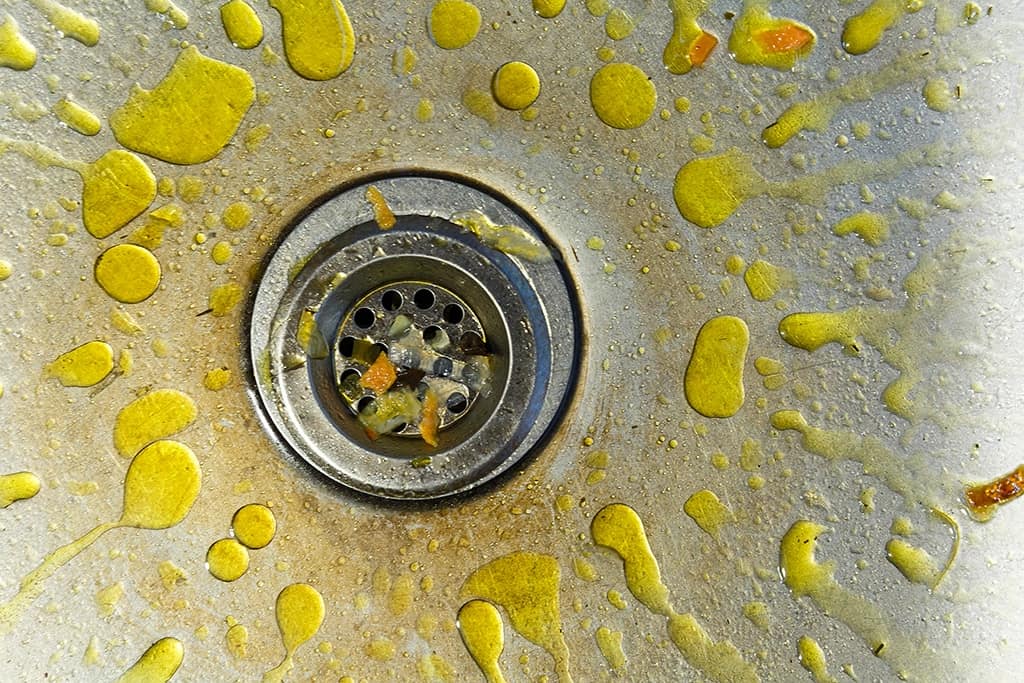 How-To-Deal-With-Grease-Clogs-And-Drain-Cleaning-In-Your-Kitchen-Drains-_-Irving,-TX