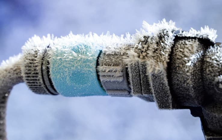 plumbing company frozen-pipe