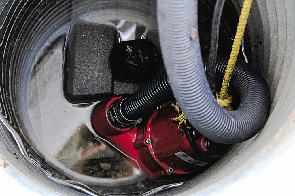 8 Signs You Need To Have A Plumber Replace Your Sump Pump | Irving, TX