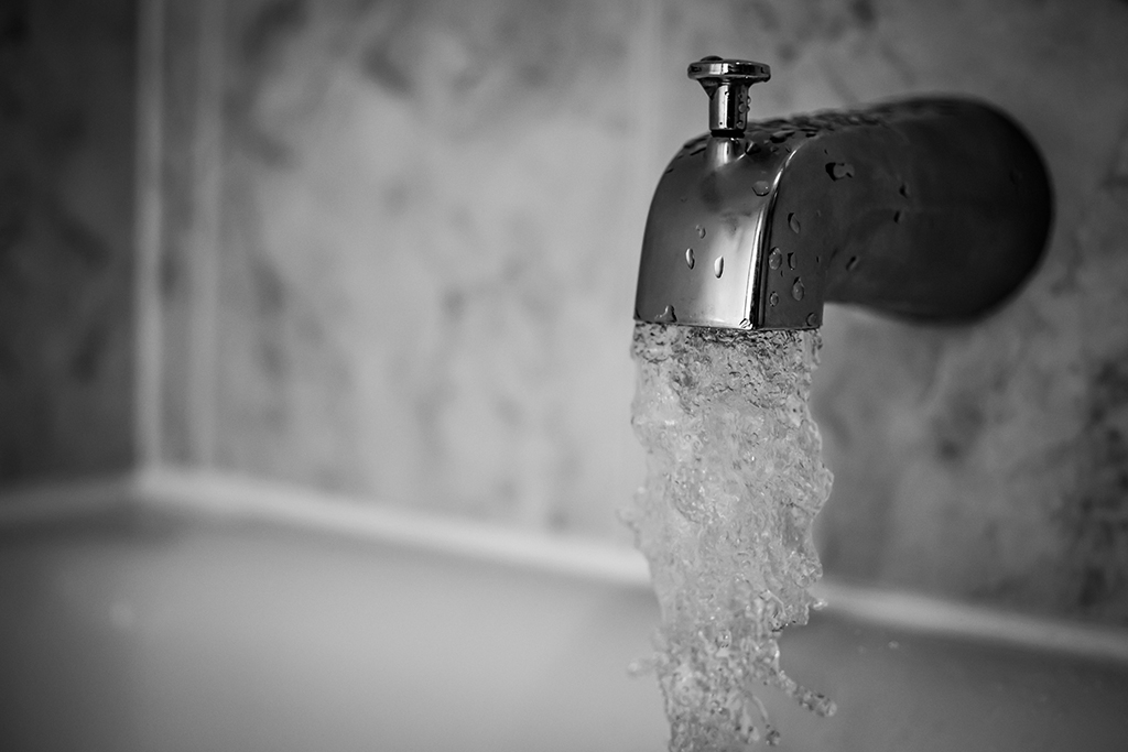 Plumber Explains The Causes Of The “Water Hammer” Phenomenon | Denton, TX
