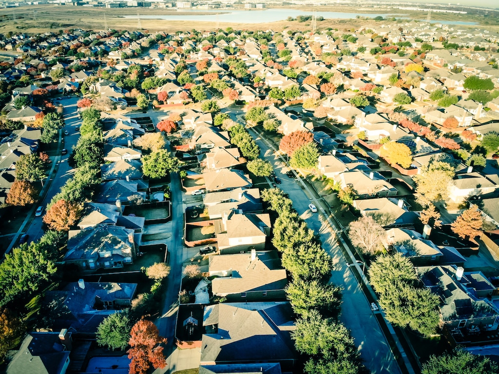 View of suburban homes in North Dallas, TX. | Expansion Tanks for Water Heater