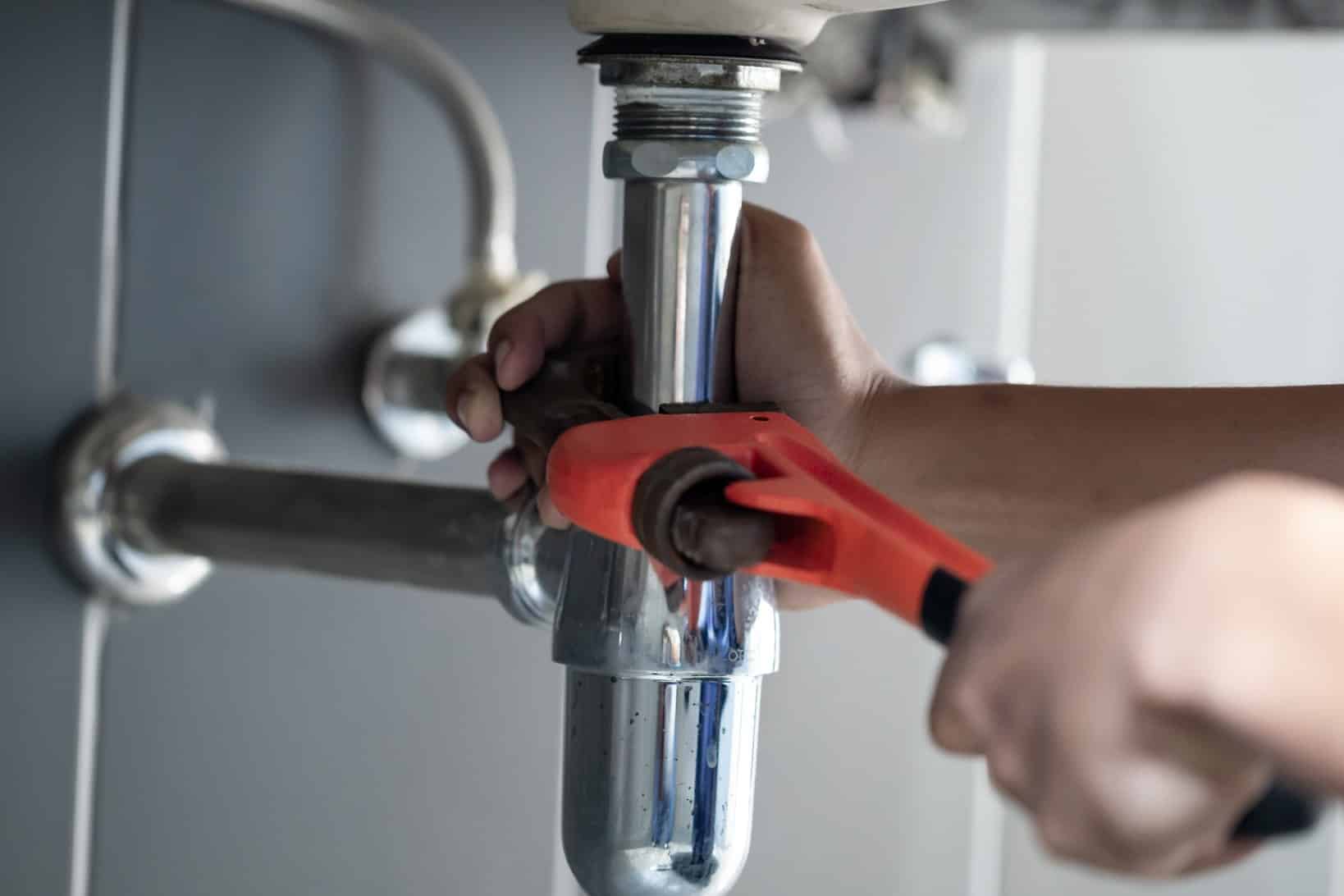 How to Respond to a Burst Pipe.