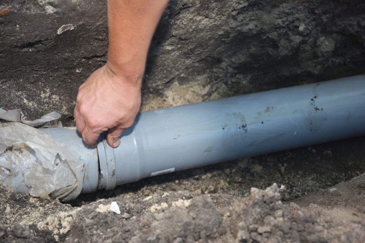 Trenchless Sewer Repair vs Digging – What Homeowners Should Know